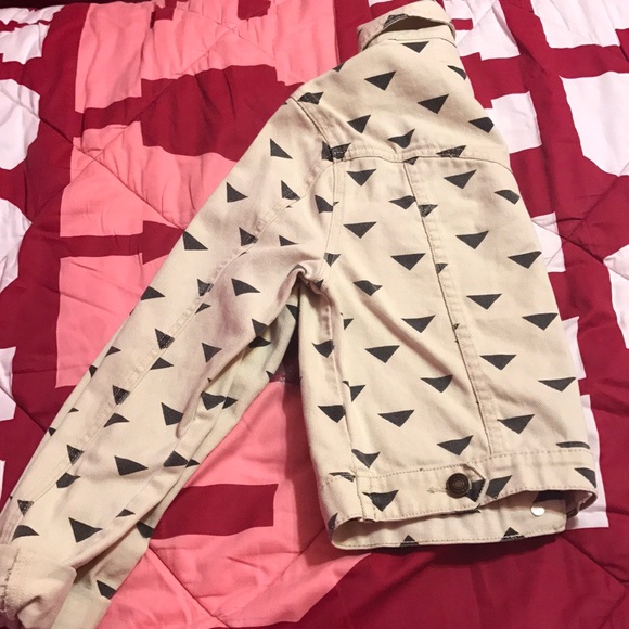 Forever 21 cream jean jacket - Picture 5 of 5